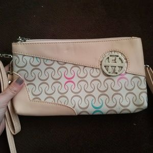 4 pocket hand bag